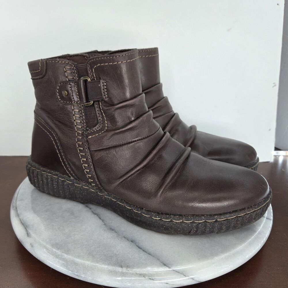 Clarks Collection Ankle Boots Womens Size 8 Brown Leather Zip Wedge Booties